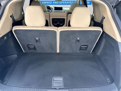 Used 2023 Acura MDX SH-AWD w/ Technology Package image 13