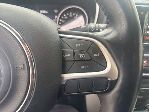 Used 2020 Jeep Compass Limited FWD image 11