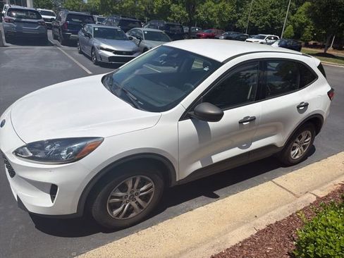 Used 2020 Ford Escape S AWD/4WD image 3