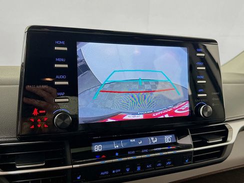 Certified 2024 Toyota Sienna XLE image 23