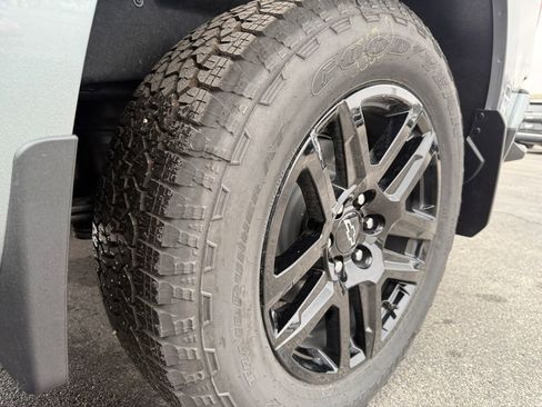 New 2026 Chevrolet Silverado 1500 RST w/ Dark Appearance Package image 16