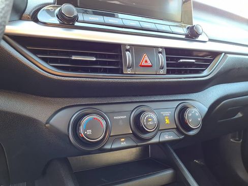 Certified 2023 Kia Forte LXS FWD image 16