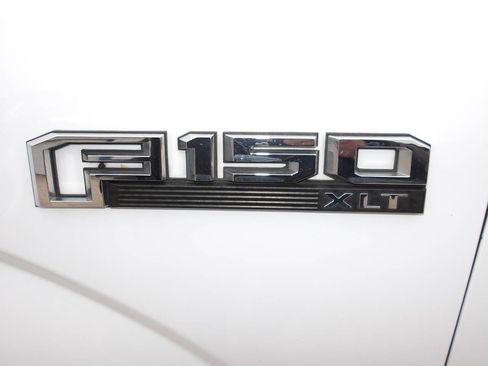 Used 2015 Ford F150 XLT w/ Equipment Group 302A Luxury AWD/4WD image 55