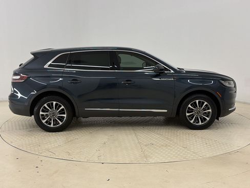 Used 2023 Lincoln Nautilus FWD image 8