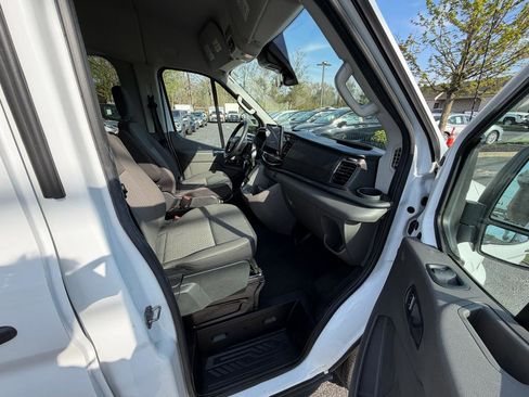 Used 2024 Ford Transit 350 XLT RWD image 33