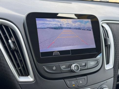 Used 2024 Chevrolet Malibu LT image 22