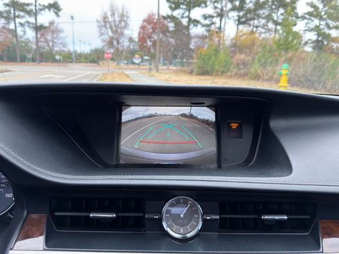 Used 2018 Lexus ES 350 image 4