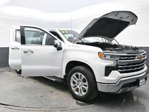 Used 2023 Chevrolet Silverado 1500 LTZ image 40