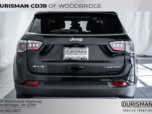 Certified 2022 Jeep Compass Limited w/ Sun and Sound Group image 6