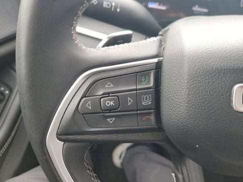 Used 2023 Jeep Grand Cherokee L Laredo AWD/4WD image 12