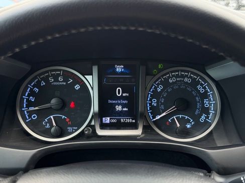 Used 2023 Toyota Tacoma SR5 RWD image 29