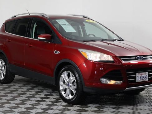 Used 2016 Ford Escape Titanium FWD image 3