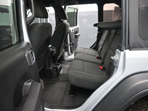 Used 2022 Jeep Wrangler Unlimited Sport AWD/4WD image 13