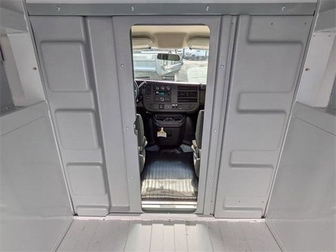 New 2025 Chevrolet Express 3500 w/ Power Convenience Package image 22