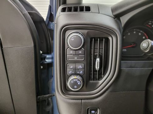 Used 2025 Chevrolet Silverado 2500 Custom w/ Custom Value Package AWD/4WD image 34