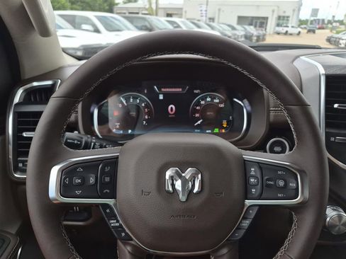 New 2026 RAM 1500 Laramie AWD/4WD image 19