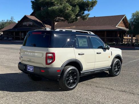 New 2025 Ford Bronco Sport Badlands image 6
