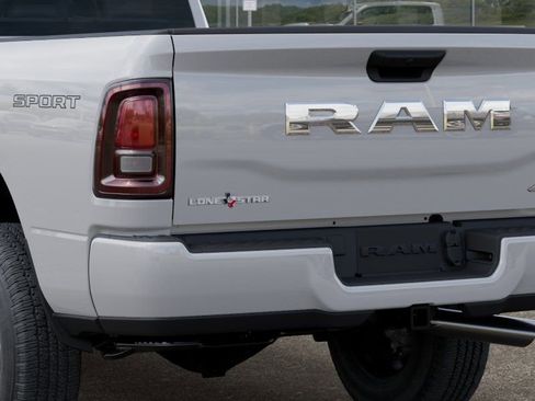 New 2026 RAM 3500 Big Horn AWD/4WD image 13