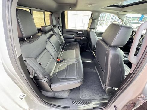 Used 2023 GMC Sierra 2500 Denali w/ Denali Ultimate Package AWD/4WD image 38