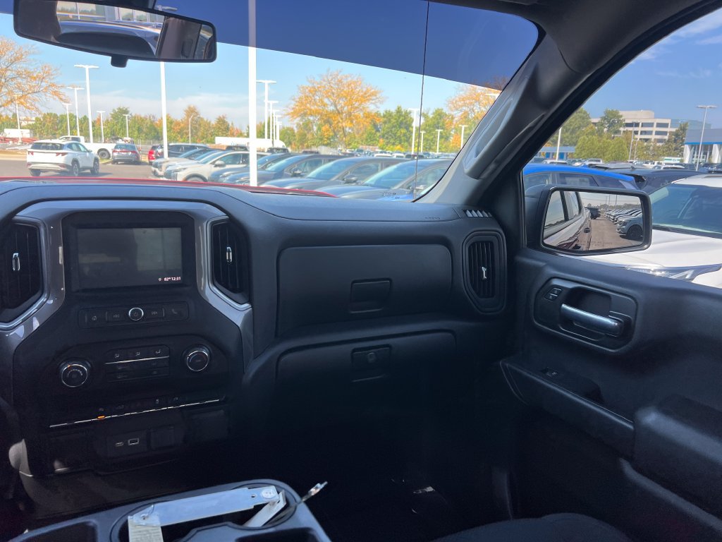 Used 2021 Chevrolet Silverado 1500 Custom AWD/4WD image 12