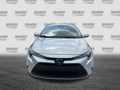 Certified 2025 Toyota Corolla LE FWD image 3