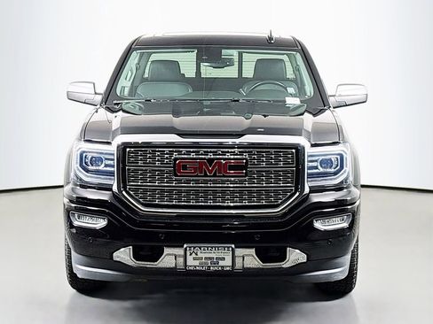 Used 2017 GMC Sierra 1500 Denali image 2