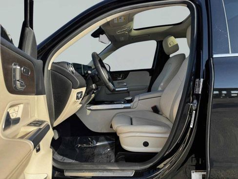 Used 2021 Mercedes-Benz GLB 250 image 17