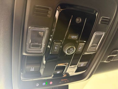 New 2026 Chevrolet Suburban Z71 image 40