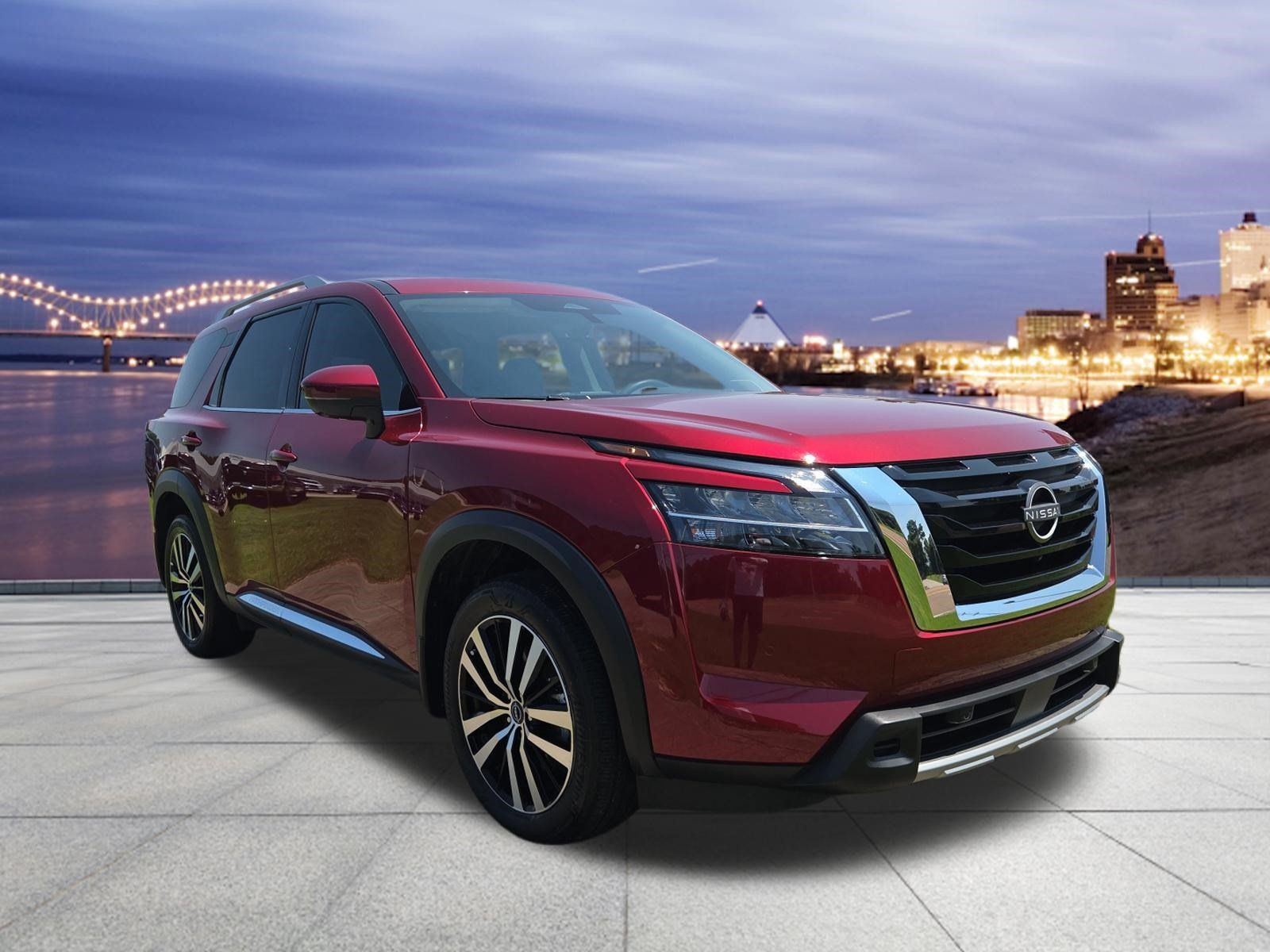 Used 2024 Nissan Pathfinder Platinum FWD image 4