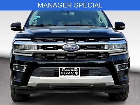 Used 2024 Ford Expedition Limited RWD image 3