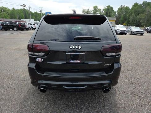 Used 2014 Jeep Grand Cherokee SRT8 w/ Luxury Group II AWD/4WD image 29
