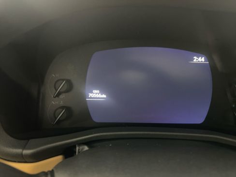 Used 2023 Lexus LX 600 4WD w/ Luxury Package image 15