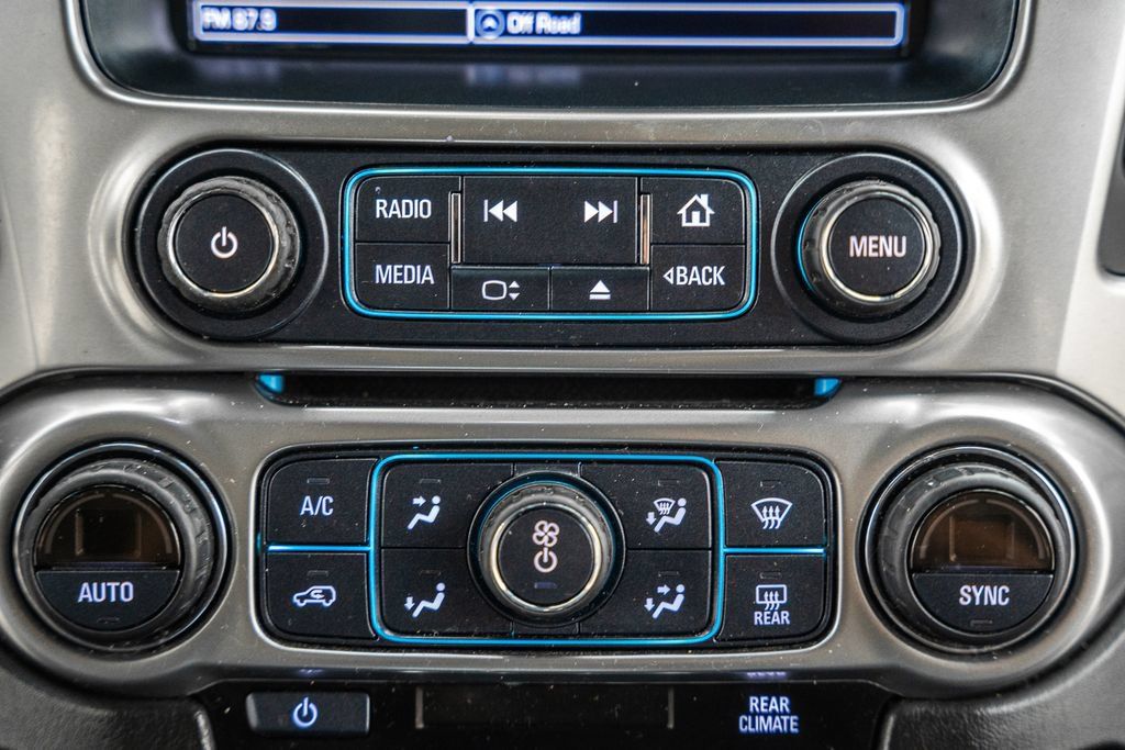 Used 2018 Chevrolet Suburban LT w/ LT Signature Package AWD/4WD image 26