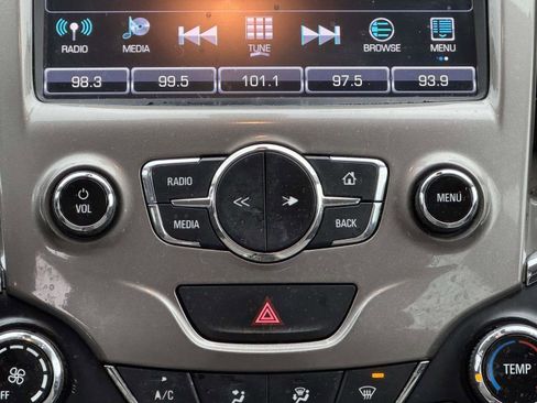 Used 2018 Chevrolet Cruze LT w/ Sun And Sound Package FWD image 18