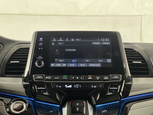Used 2023 Honda Odyssey Touring image 18