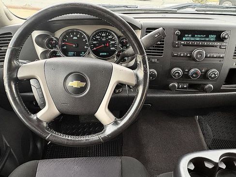 Used 2014 Chevrolet Silverado 2500 LT w/ Suspension Package, Off-Road AWD/4WD image 13