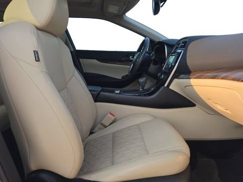 Used 2016 Nissan Maxima Platinum FWD image 17