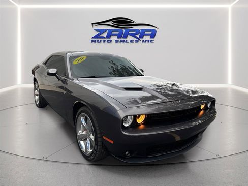 Used 2016 Dodge Challenger R/T Plus image 8