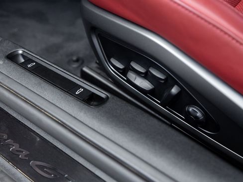 Certified 2024 Porsche 911 Carrera GTS image 22