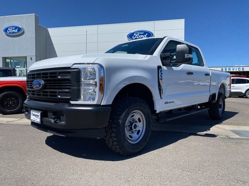 New 2026 Ford F350 XL w/ XL Off-Road Package AWD/4WD image 15