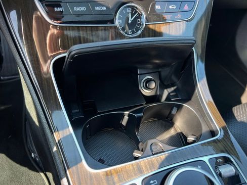 Used 2018 Mercedes-Benz C 300 Sedan image 53