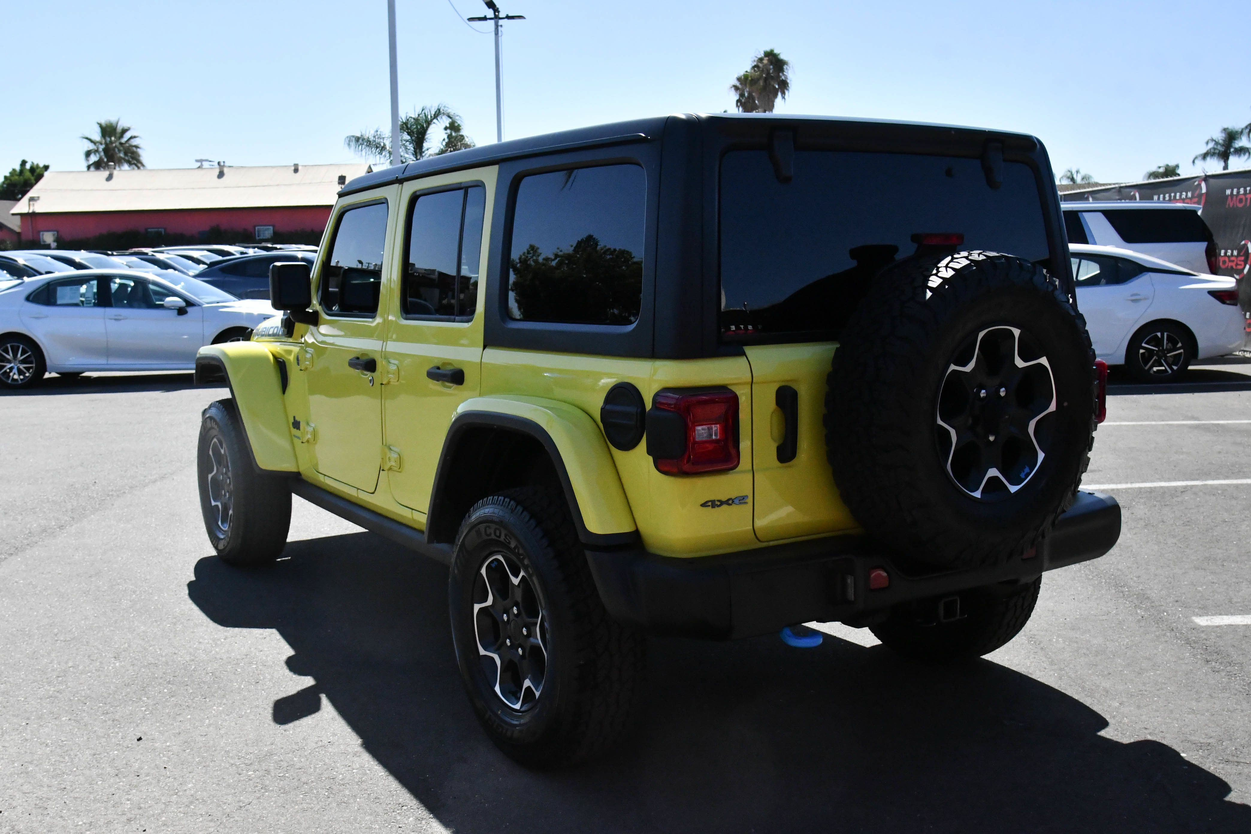 Used 2023 Jeep Wrangler Unlimited Rubicon 4xe w/ Steel Bumper Group AWD/4WD image 6
