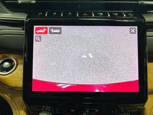 Used 2025 Jeep Grand Cherokee Summit AWD/4WD image 35