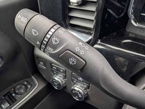Used 2023 GMC Sierra 1500 SLE AWD/4WD image 26