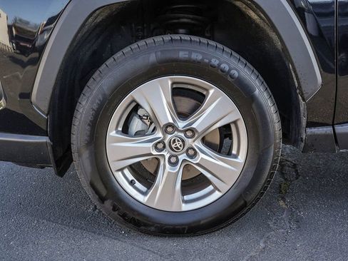 Used 2024 Toyota RAV4 XLE AWD/4WD image 12