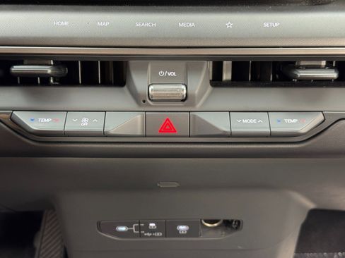 Used 2024 Kia EV9 Wind image 29