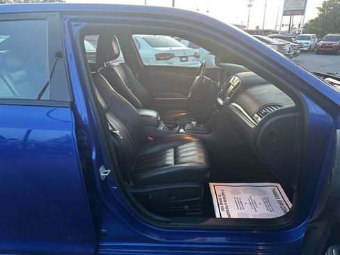 Used 2019 Chrysler 300 S image 16