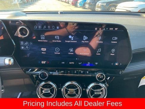 New 2025 Chevrolet Blazer EV LT AWD/4WD image 9