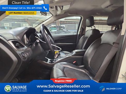 Used 2018 Dodge Journey Crossroad FWD image 9