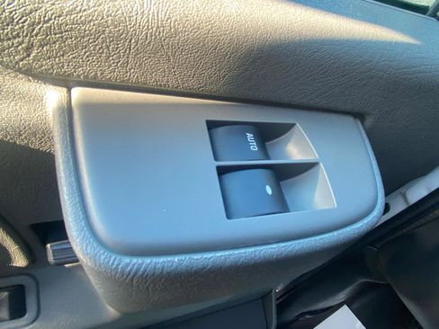 Used 2021 GMC Savana 3500 w/ Power Convenience Package image 27